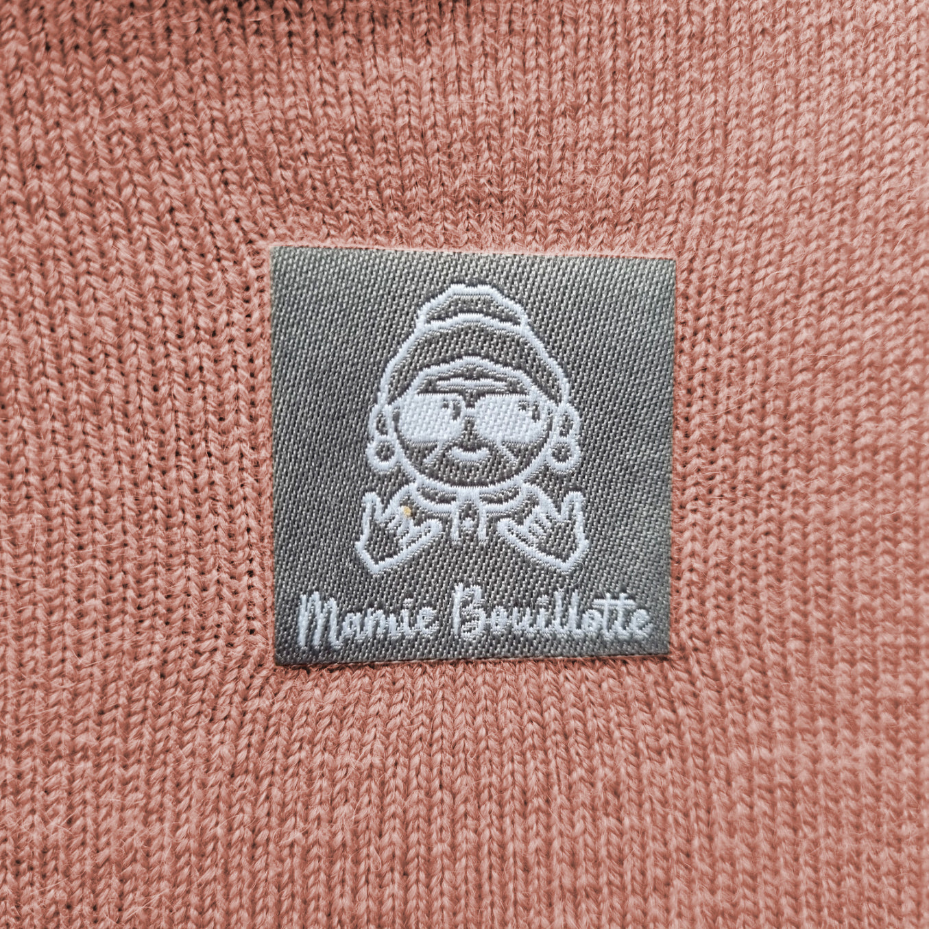 Bouillotte à eau habillée cotton : conserve la chaleur pendant 8 heures