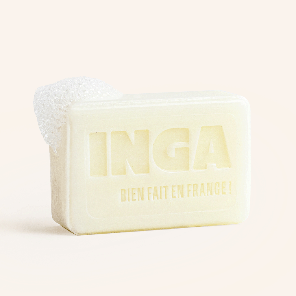 Savon vaisselle solide : nettoyant réutilisable pour la vaisselle